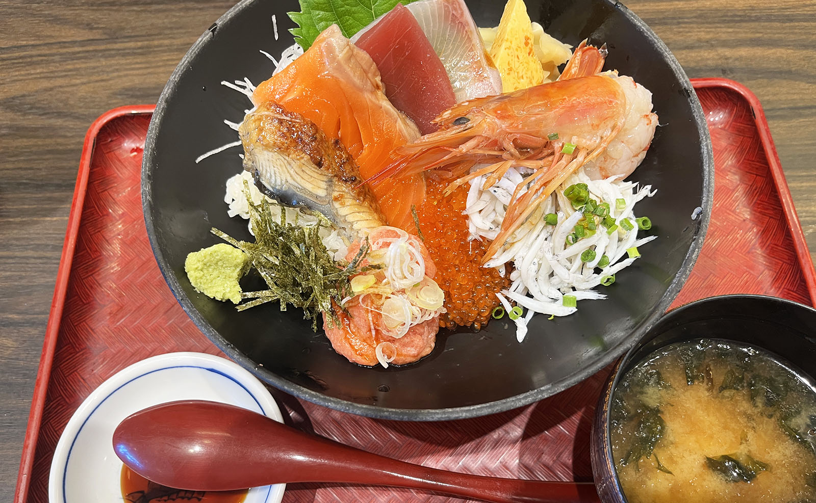 海鮮丼
